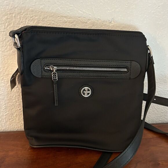 Giani Bernini Women's Small Nylon North South Crossbody CG2 Black One Size NWT - Picture 1 of 5